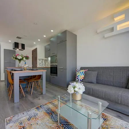 Penthouse 279 * Hamrun